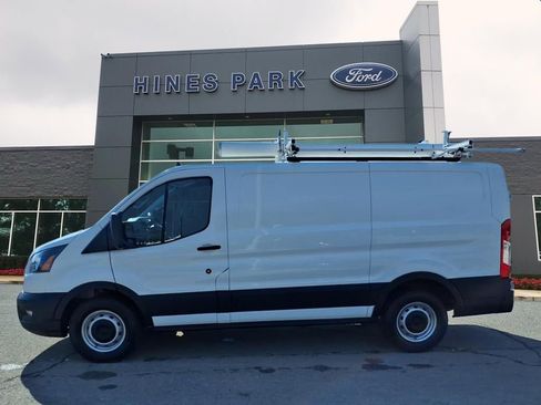 Used 2020 Ford Transit 150 Low Roof image 4