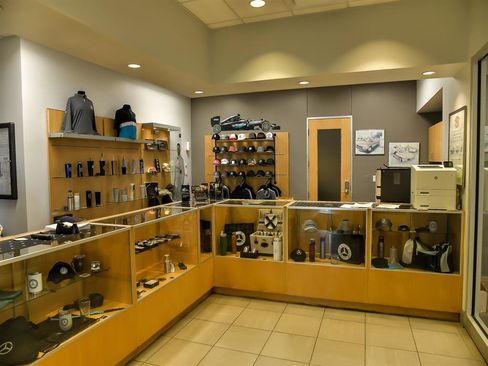 Certified 2025 Mercedes-Benz GLB 250 GLB 250 4MATIC image 29