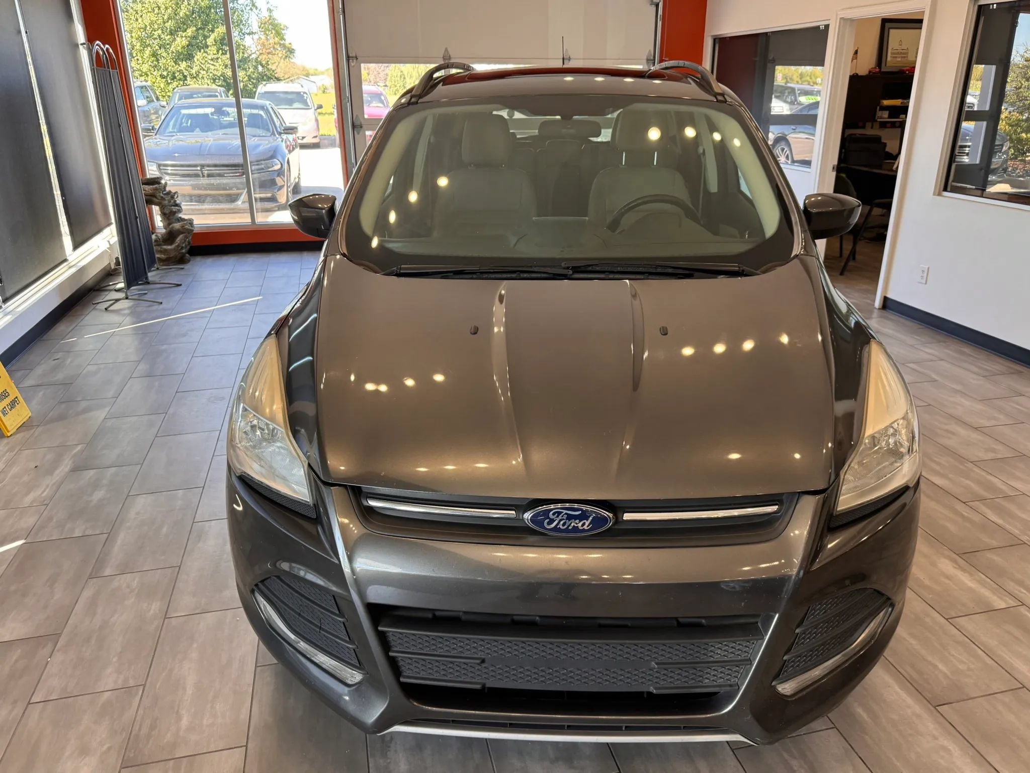 Used 2016 Ford Escape SE w/ SE Leather Comfort Package FWD image 5