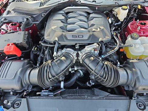 Used 2025 Ford Mustang GT RWD image 30