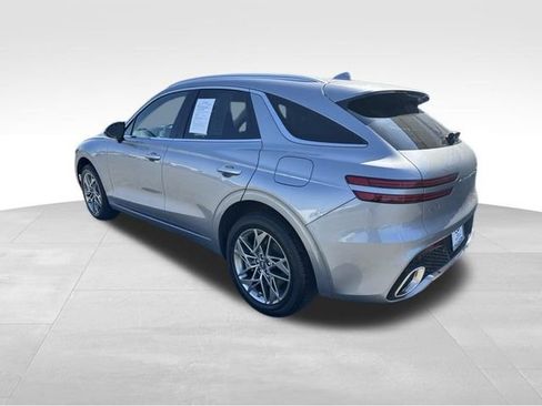 Used 2025 Genesis GV70 2.5T AWD/4WD image 14