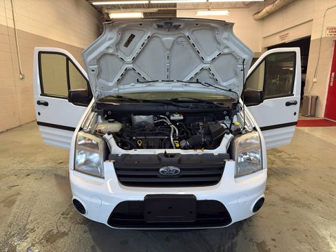 Used 2013 Ford Transit Connect XLT image 8