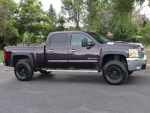 Used 2008 Chevrolet Silverado 2500 LTZ w/ Safety Package AWD/4WD image 2
