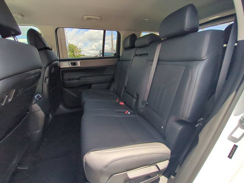New 2027 Hyundai Santa Fe SEL FWD image 17