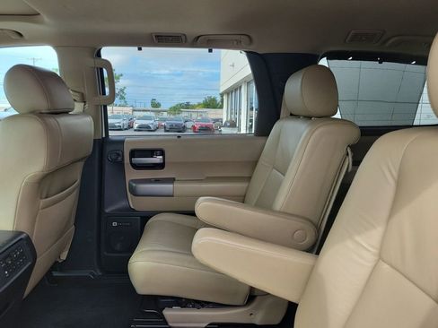 Used 2015 Toyota Sequoia Limited image 10
