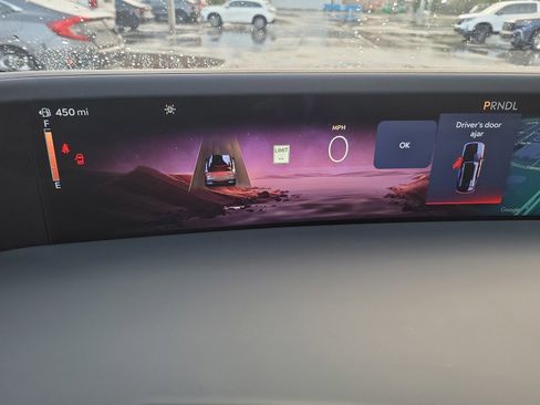 Used 2025 Lincoln Nautilus Reserve image 20