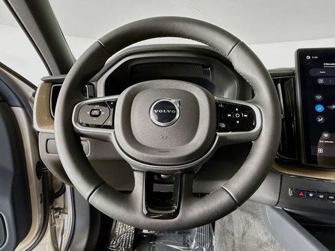 New 2026 Volvo XC60 T8 Plus w/ Protection Package Premier AWD/4WD image 11