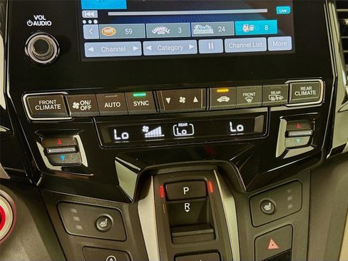 Used 2023 Honda Odyssey EX-L image 18