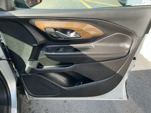 Used 2019 GMC Terrain SLE image 23