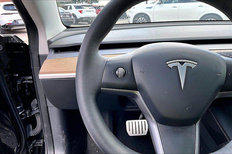 Used 2022 Tesla Model 3 Performance AWD/4WD image 16