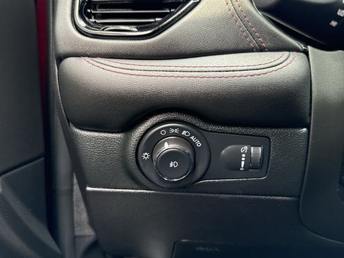 Used 2022 Dodge Durango R/T RWD image 28