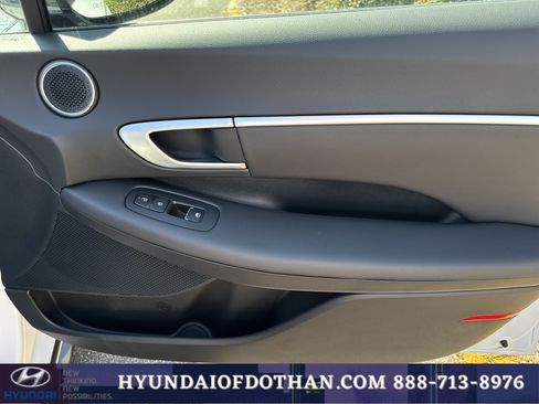 Certified 2025 Hyundai Sonata SEL FWD image 18