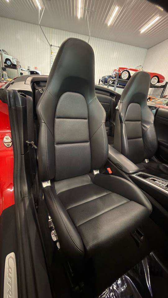 Used 2014 Porsche 911 Carrera 4S AWD/4WD image 39