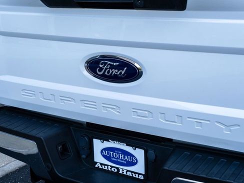 Used 2019 Ford F250 Lariat w/ Lariat Ultimate Package AWD/4WD image 39