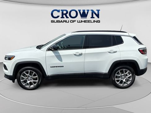 Used 2024 Jeep Compass Latitude AWD/4WD image 6