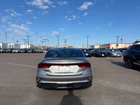 Used 2022 Kia Forte GT-Line FWD image 6