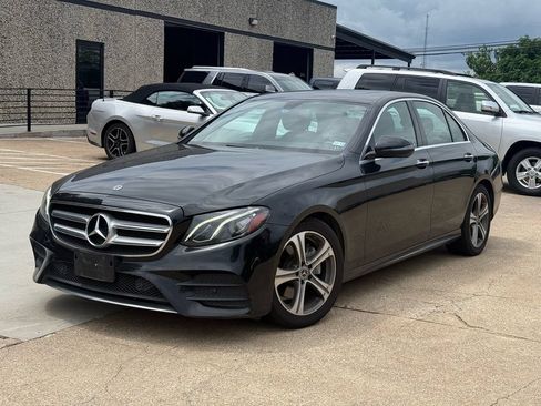 Used 2019 Mercedes-Benz E 300 image 3