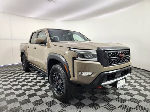 Used 2024 Nissan Frontier PRO-4X w/ Pro Premium Package AWD/4WD image 7