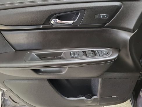 Certified 2017 Chevrolet Traverse LT image 19