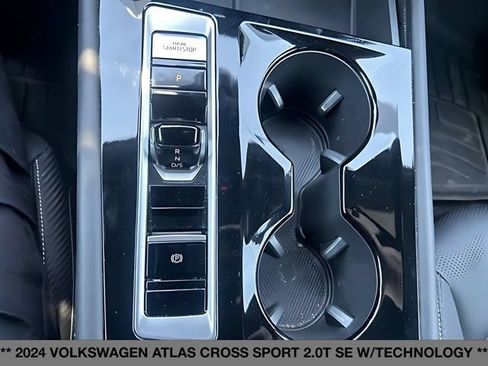 Used 2024 Volkswagen Atlas Cross Sport SE AWD/4WD image 37