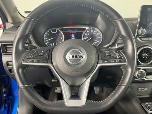 Used 2022 Nissan Sentra SV image 11