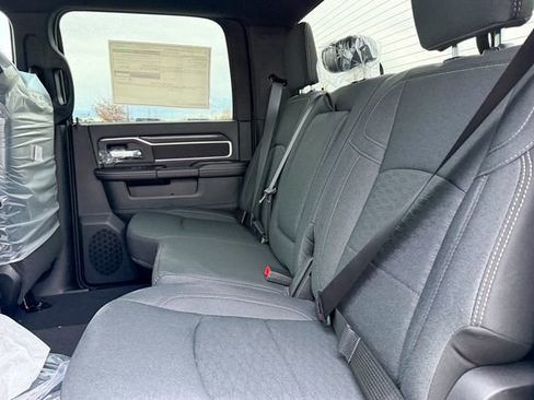 New 2026 RAM 2500 Big Horn AWD/4WD image 24