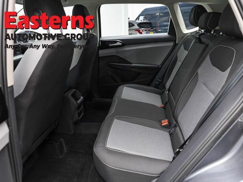 Used 2024 Volkswagen Taos S AWD/4WD image 21