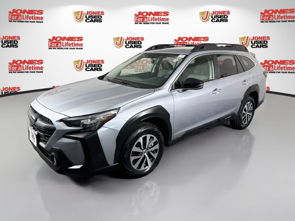 Used 2025 Subaru Outback Premium AWD/4WD image 14
