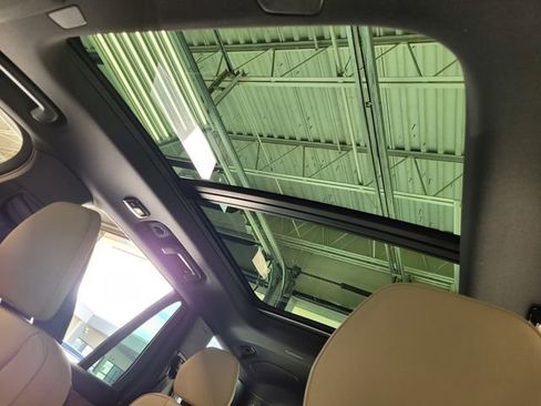 New 2026 Volvo XC90 B6 Plus w/ Protection Package Premier AWD/4WD image 8