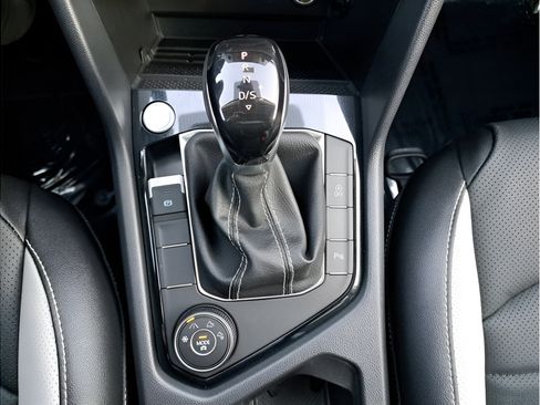 New 2025 Volkswagen Taos SEL AWD/4WD image 26