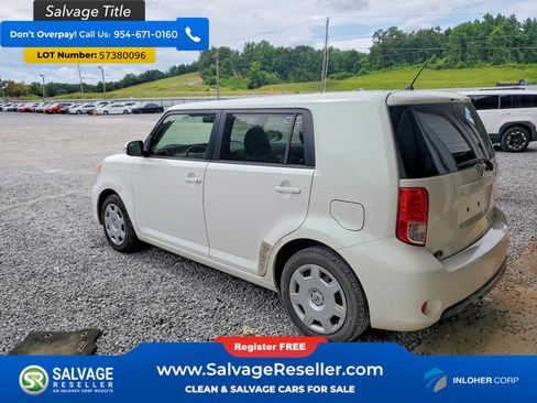 Used 2014 Scion xB Release Series 10.0 FWD image 3