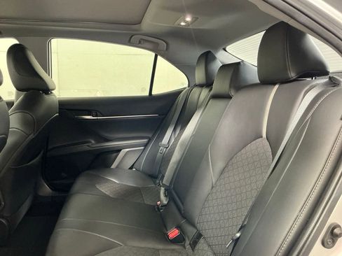 Used 2021 Toyota Camry XSE FWD image 10