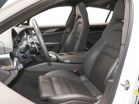 Used 2023 Porsche Panamera 4 Platinum Edition AWD/4WD image 21