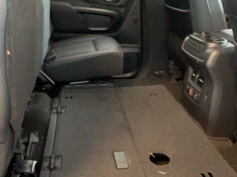 Used 2024 Nissan Titan PRO-4X w/ Pro-4x Convenience Package AWD/4WD image 36