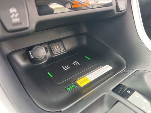 Used 2024 Toyota RAV4 XLE image 18