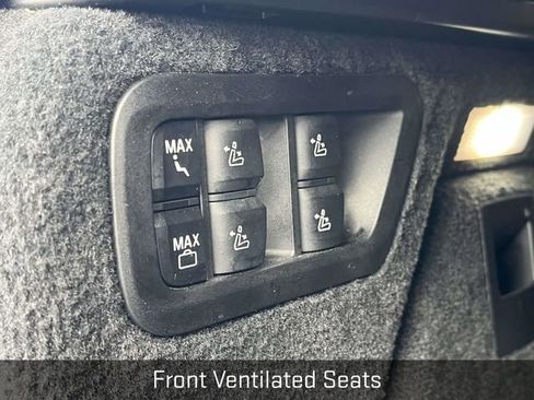 Used 2022 BMW X7 M50i w/ Executive Package image 24