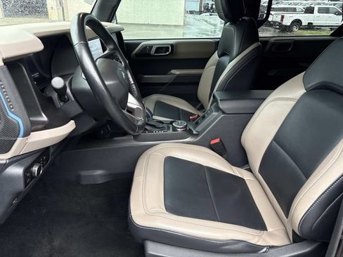 Used 2023 Ford Bronco Wildtrak AWD/4WD image 11