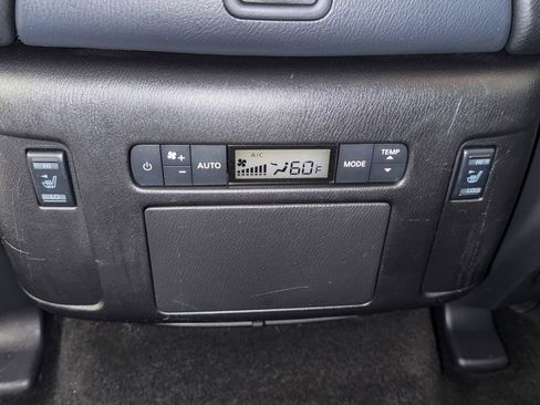 Certified 2021 Nissan Armada Platinum w/ Captain's Chairs Package image 32