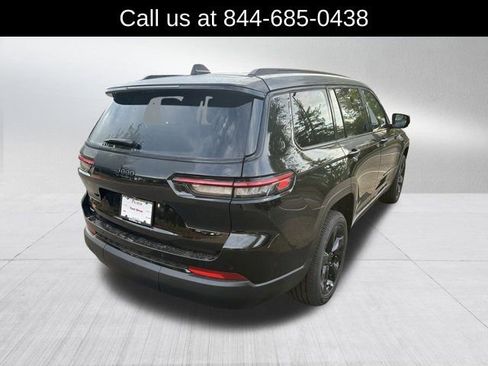 New 2025 Jeep Grand Cherokee L Altitude image 5