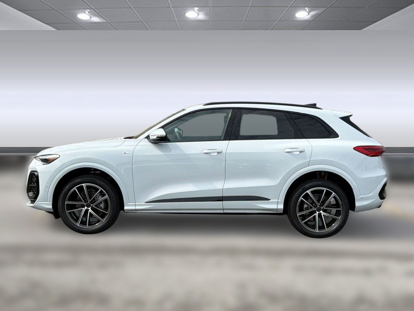 New 2026 Audi Q5 Premium Plus AWD/4WD image 2