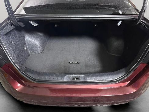 Used 2024 Nissan Altima 2.5 SV image 27