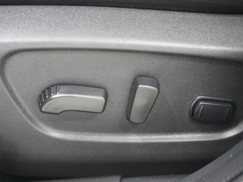 Used 2021 Nissan Rogue Sport SV FWD image 15