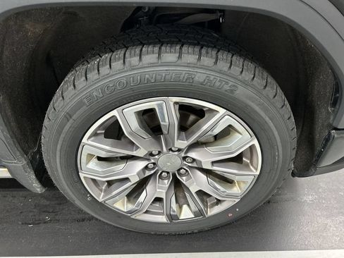 Used 2022 GMC Sierra 1500 Denali w/ Denali Reserve Package AWD/4WD image 8