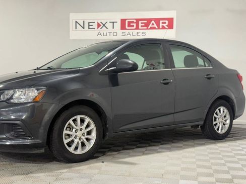 Used 2017 Chevrolet Sonic LT FWD image 3