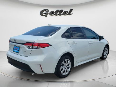 Certified 2025 Toyota Corolla LE FWD image 9