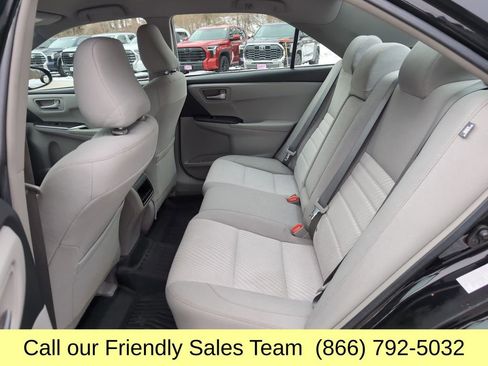 Used 2016 Toyota Camry LE image 25