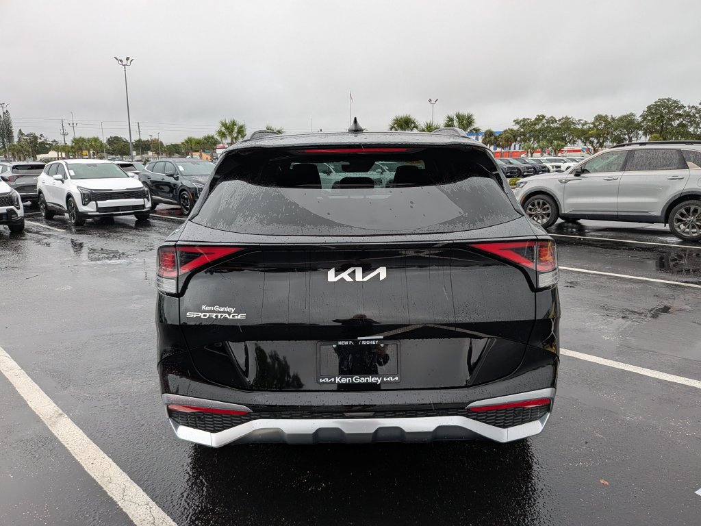 Certified 2023 Kia Sportage SX FWD image 8
