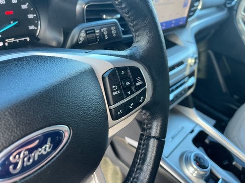 Used 2023 Ford Explorer XLT w/ Equipment Group 202A image 11
