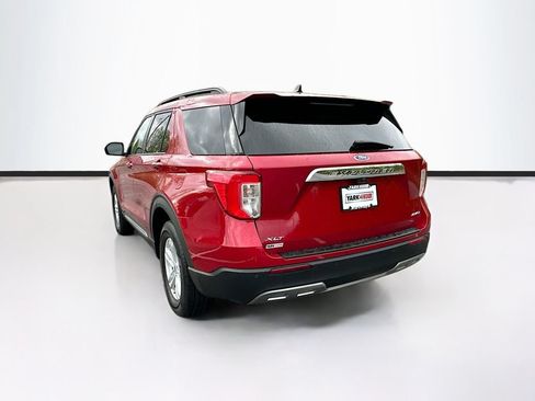 Used 2023 Ford Explorer XLT w/ Equipment Group 202A AWD/4WD image 7