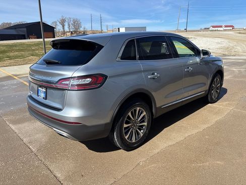 Used 2022 Lincoln Nautilus AWD w/ Premium Package image 4